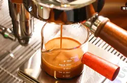 怎樣喝Espresso纔是正確步驟?濃縮咖啡裏的咖啡因含量是多少?